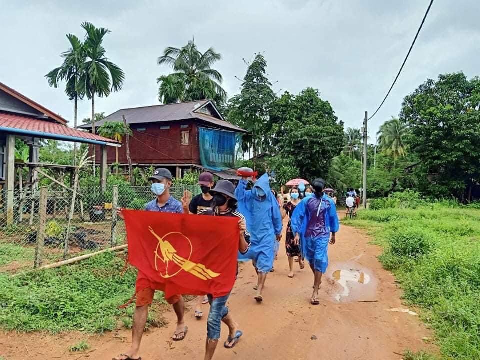Protest against military dictatorship by residents from NyinMaw Village, LaungLone Tsp on July 23 afternoon. #ICRC_SaveMyanmarPrisoners #ICJ_BringSACToJustice #WhatsHappeningInMyanmar #July23Coup
