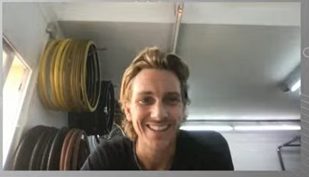 NacionInnovatv's tweet image. "Kleta mezcla la red de suscripción de bicis, la puedes costumizar, es tuya y tiene las ventajas de un modelo compartido, como cobertura de robo o mantenimiento"- @Falkon_OoO, cofundador y CEO de #Kleta.

#NaciónInnovación248 en: ow.ly/ZkCv50FAphI