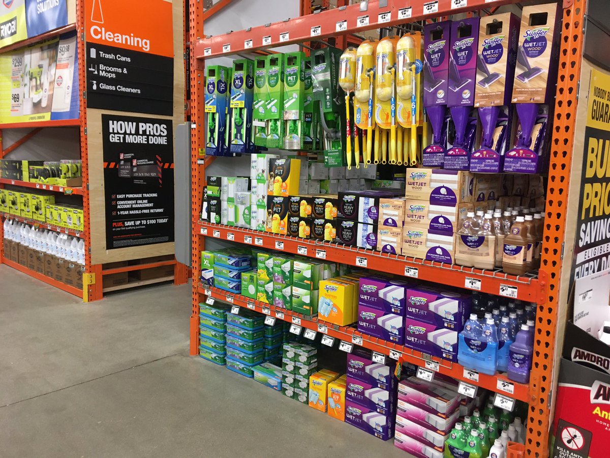 ⛈ Thunder & Lighting in the morning provide no better time for our associates to dig into their bays & get them ready for the weekend. Great job delivering awesome bays to Ryan, Jer, Shelbie & Amira! ⛈ @JasonHatkowski @BrandonReinoehl @kristenihd @terryjean44 @mitchbarrett15