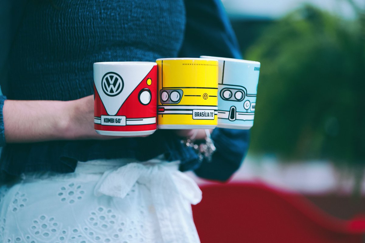 agenciamassi's tweet photo. Bora começar o dia com café? ☕ #daleMassi 🚀
A produção do coadinho tá rolando solta por aqui.
#novamassi #mktdigital #cafezin #playsnasemana https://t.co/f6ADfTOMaq