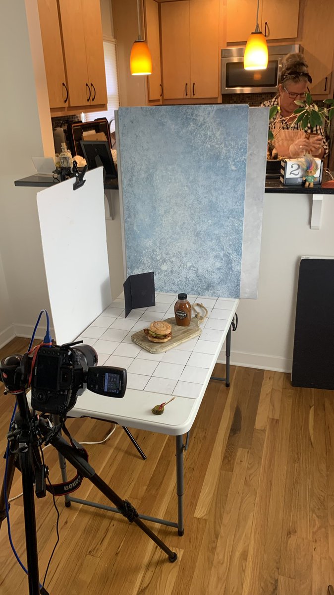 AustinFoodGuide's tweet image. Getting sticky with honey and all the fun things! #foodphotography #austinfoodguide