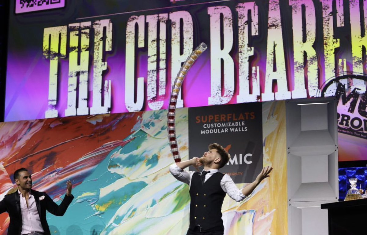 KathrynFrankson's tweet image. A week of IRL keynotes, networking and entertainment ♥️🤘
#catersource #thespecialevent