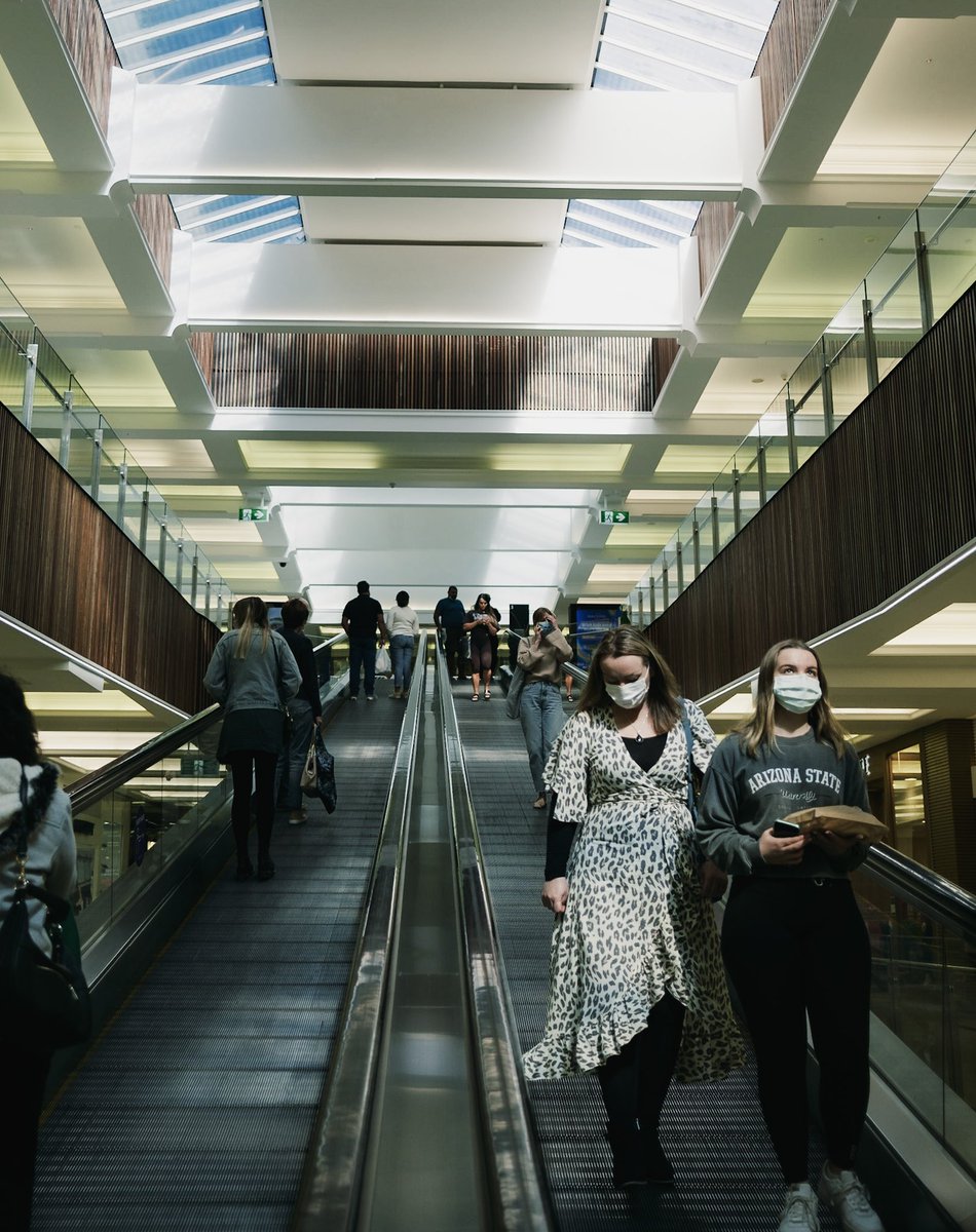 Diannesimages's tweet image. #streetphotography #localstreet #FUJIFILM #streetphoto #streetfashion #brisbanecity