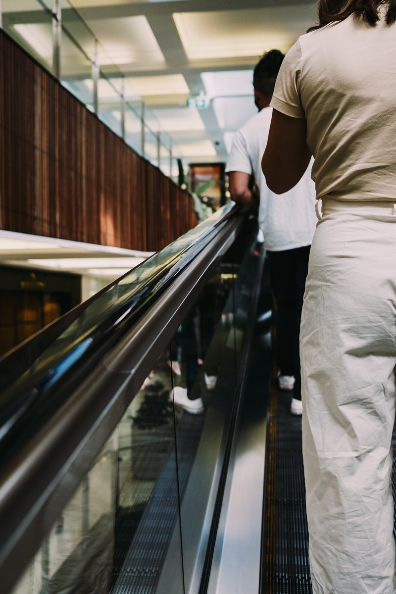 Diannesimages's tweet image. #streetphotography #localstreet #FUJIFILM #streetphoto #streetfashion #brisbanecity