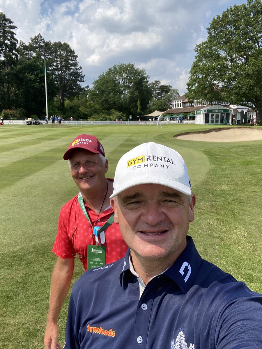 All set to go for this weeks Senior Open with @gottothetopat51 at sunningdale. Course is immaculate and really looking forward to it.