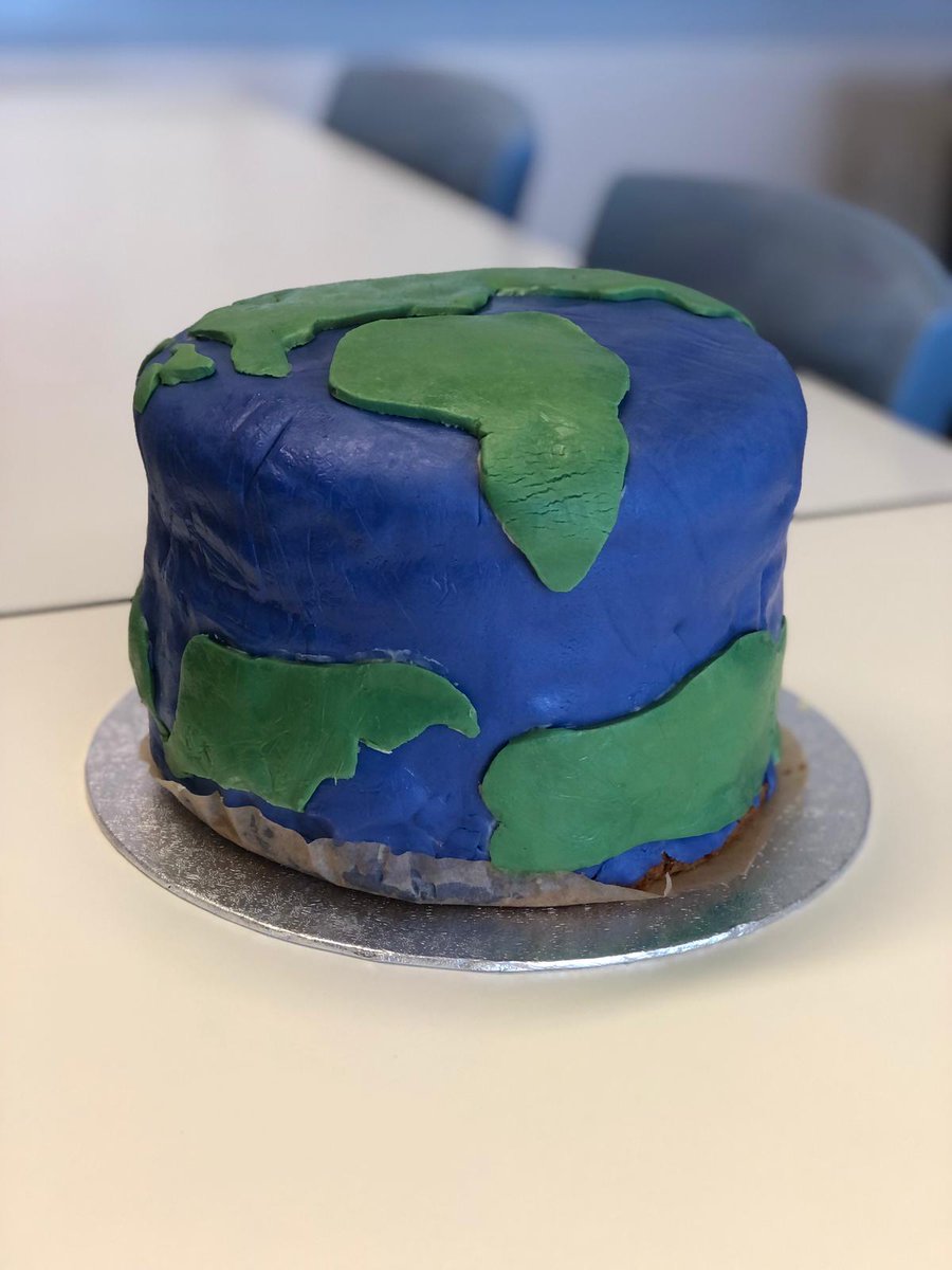 ScienceHab's tweet photo. Y8 have made some stunning (and some delicious) models of the earth! https://t.co/dQvO4hSuc9