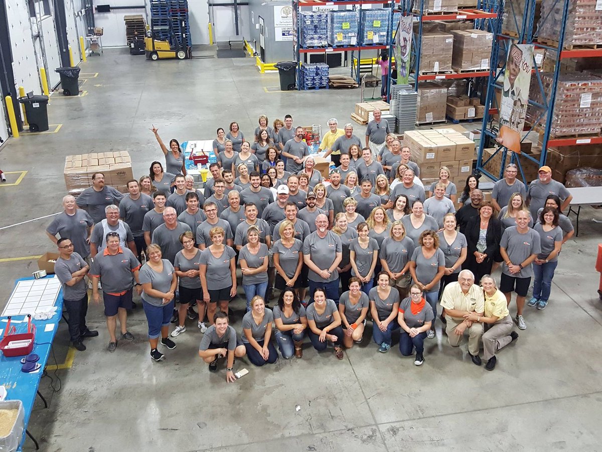 Are you looking for a great team-building activity to create powerful local impact with your company?  Contact us to learn more!
#csr