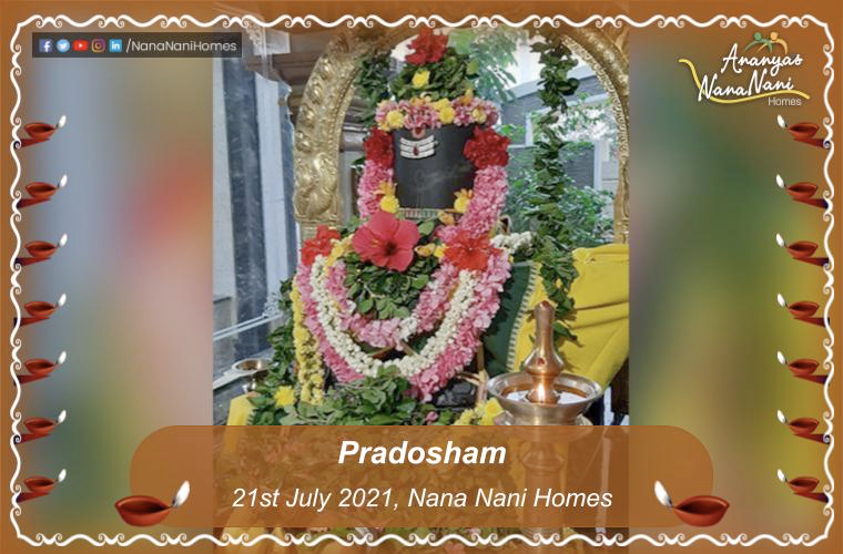 NanananiHomes's tweet photo. Pradosham celebrations at #NanaNaniHomes community temple.
To know more about our NanaNani's Lifestyle, Contact, https://t.co/yNsWhDuWyK (or) Call us at +91-9043740000.

#Abhishegam, #Pradosham, #temple, #hinduism, #lordshiva, #Lordshivatemple, #nanananilifestyle, #Seniorcitizen https://t.co/ldbt1LyHkT