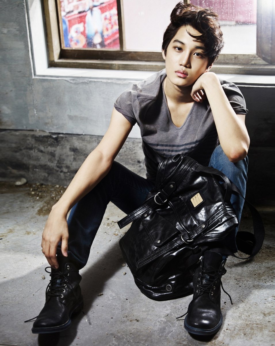kai_magazines's tweet photo. VOGUE Girl Korea. April 2012.

Collaboration with Calvin Klein.

#KAI #카이 #엑소카이 https://t.co/QjYYtfLytd
