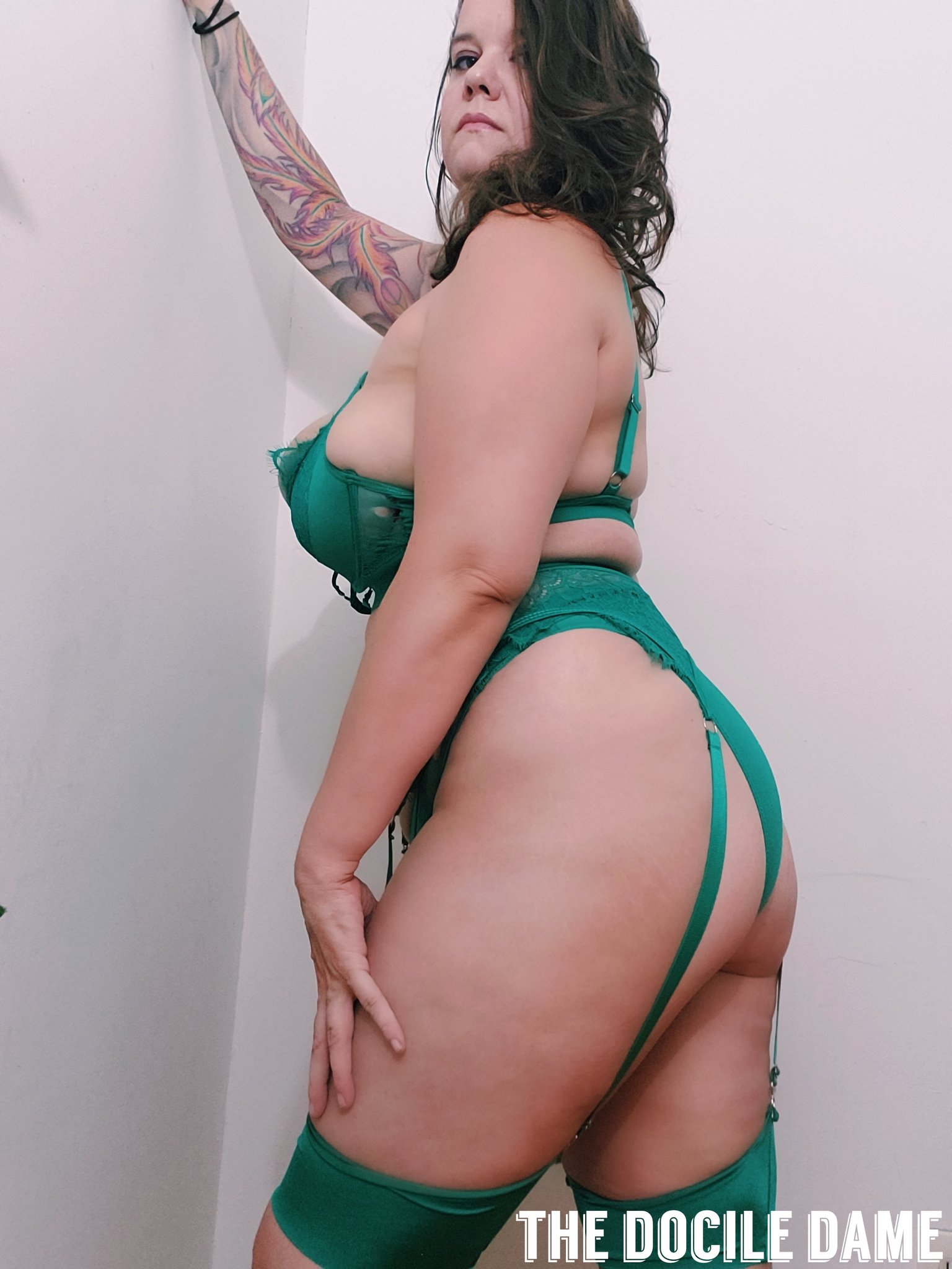 2 pic. Front or back? 😉💋 https://t.co/4aafwfxGZf