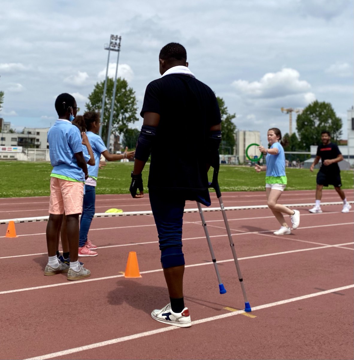 OLYMPIADE HANDIVALIDE DU 9/07/2021

Très belle journée pour les ambassadeurs des valeurs du sport, qui ont sensibilisé les 132 enfants des CLAP et centres de loisirs aux #valeursdusport et à l’esprit des #JeuxOlympiques et #paralympiques !
