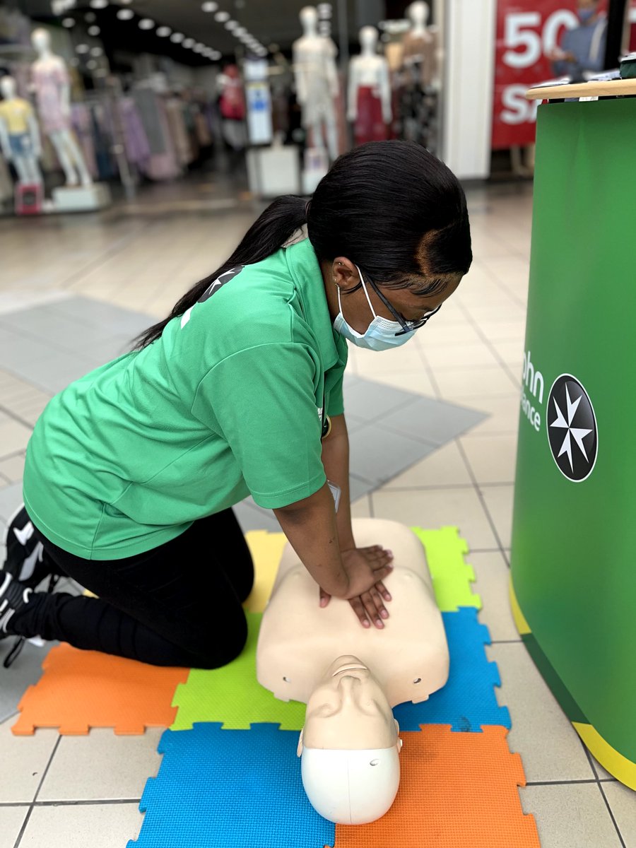 Fundraiser_Jobs's tweet image. Check out Kyeva&apos;s demonstration of CPR chest compressions using a @stjohnambulance Little Anne training manikin... the best way to learn and practice! 

#SaveALife #CPR #ChestCompression #FirstAid #FirstAidTraining #StJohnAmbulance #SJA #Fundraising