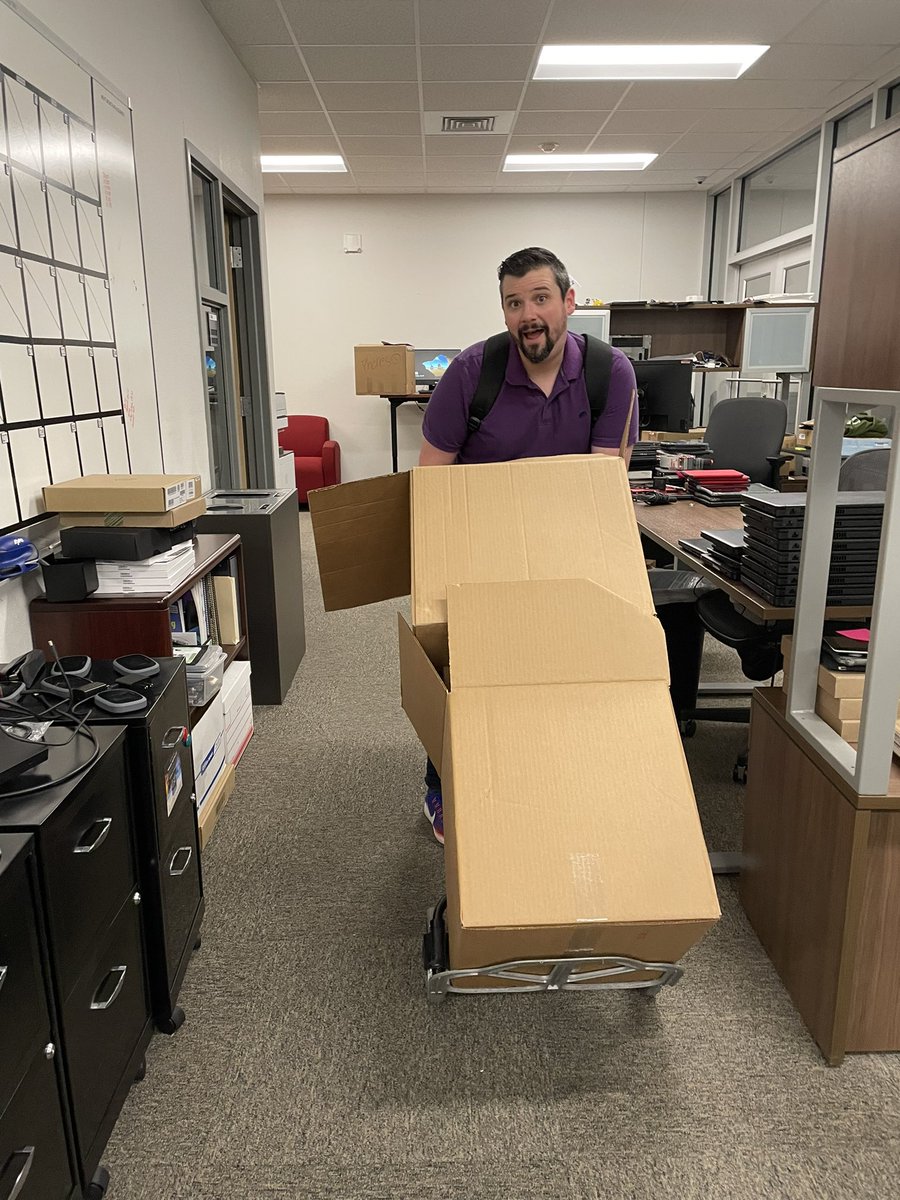 DVISD_EdTech's tweet photo. The #DVISD_Tech and #Ed_Tech teams are keeping busy. @DVISD_MNT_FAC deliveries and learning about NEW DOC CAMS! https://t.co/Bxrl1mZddT