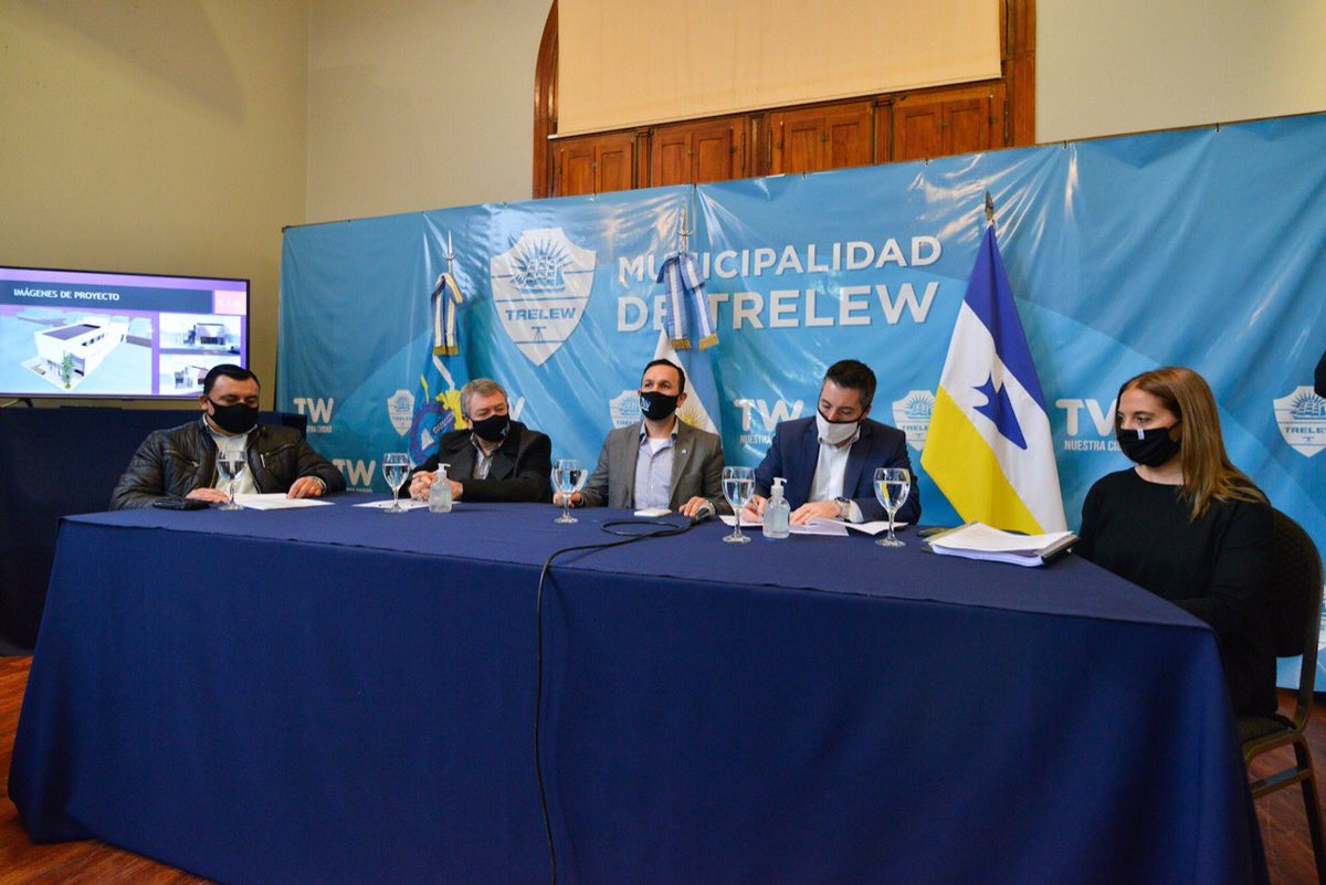 TWAMADERNA's tweet photo. Esta obra es también la ratificación del acompañamiento del gobierno de @alferdez a cada municipio de la Argentina y el convencimiento de la necesidad de modernizar las políticas públicas y apoyarlas con fondos nacionales. https://t.co/UMt75Bf37K