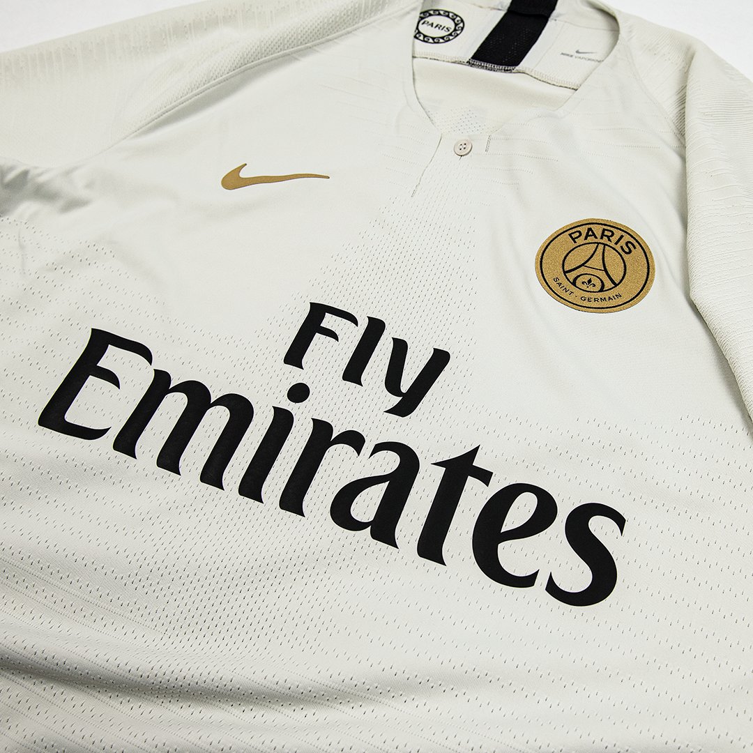 camisa psg bege