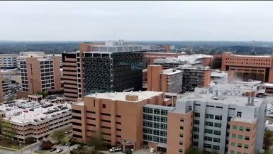 Health experts in Arkansas say the COVID-19 pandemic has radically changed in the past few weeks and some are now calling on lawmakers to reconsider a ban on mask mandates approved earlier this year. katv.com/news/local/ark… | #arnews