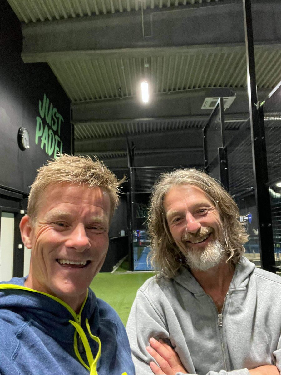 jespermathisen's tweet photo. Hvordan Myggen startet feiringen av 50-årsdagen?

Padel til 03.25 i natt🎾❤️🤣 https://t.co/JXKQtJsGCk