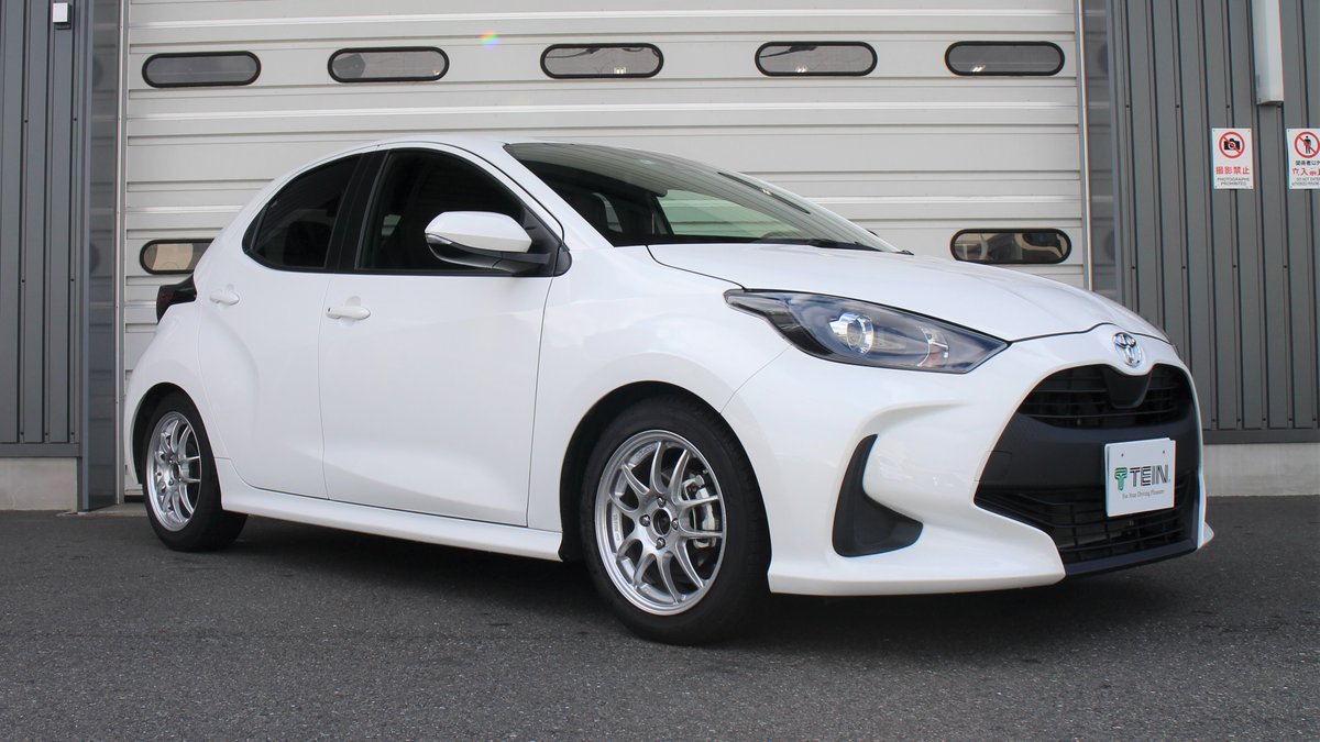 TEIN SKTM0-G1B00HIGH.TECHダウンサスヤリス MXPA10 TEIN（テイン） HIGH.TECH スプリングキット 1台分 SKTM0-G1B00 トヨタ