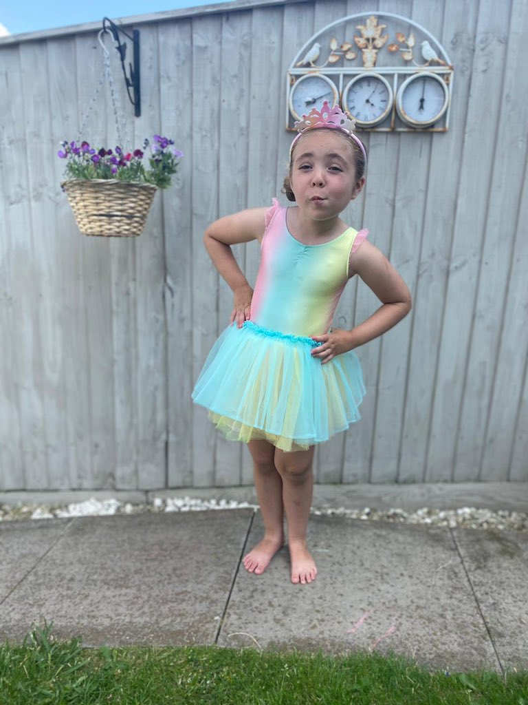 PlantJacqueline's tweet image. Last ballet 🩰 lesson last night too till the new term she makes the most of every second she fights so hard for each second #Tofbaby #Aplasticanemia not all disabilities are visible #Shieldus