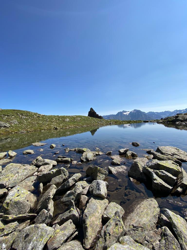 MeesClausing's tweet photo. 4 meren (meertjes) hike vandaag🚶👉 Lehn – Stabele Alm – Leckalm – Plattach See – Felder Scharte – Weißer See – Unterer Spitzig See – Hauersee – Innerbergalm – Lehn #see1 #Plattachsee https://t.co/VNllYqiGqf