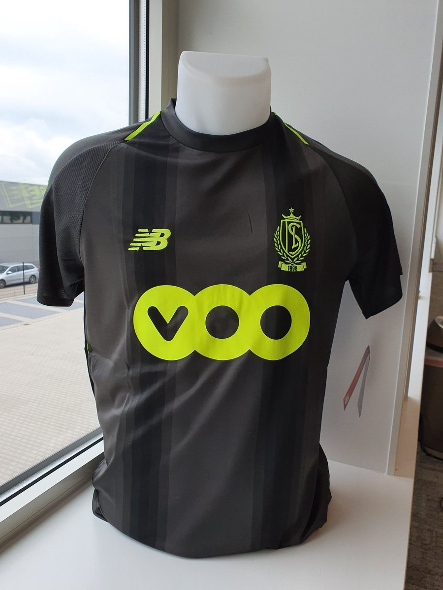 MysteryUnitedEU's tweet photo. Let's start 21/22! Scoort Noni #Madueke de eerste treffer tijdens #PSVGAL? Dan geven wij een https://t.co/7ARu4x7f7J Box weg! 👕

Meedoen?
🔁 Retweet
✅ Volg @MysteryUnitedNL 

Of bestel direct op https://t.co/NtayvqTwDM jouw mooie voetbalshirtje voor de zomer ☀️

Succes! 📦 https://t.co/XxrX0o0xzG