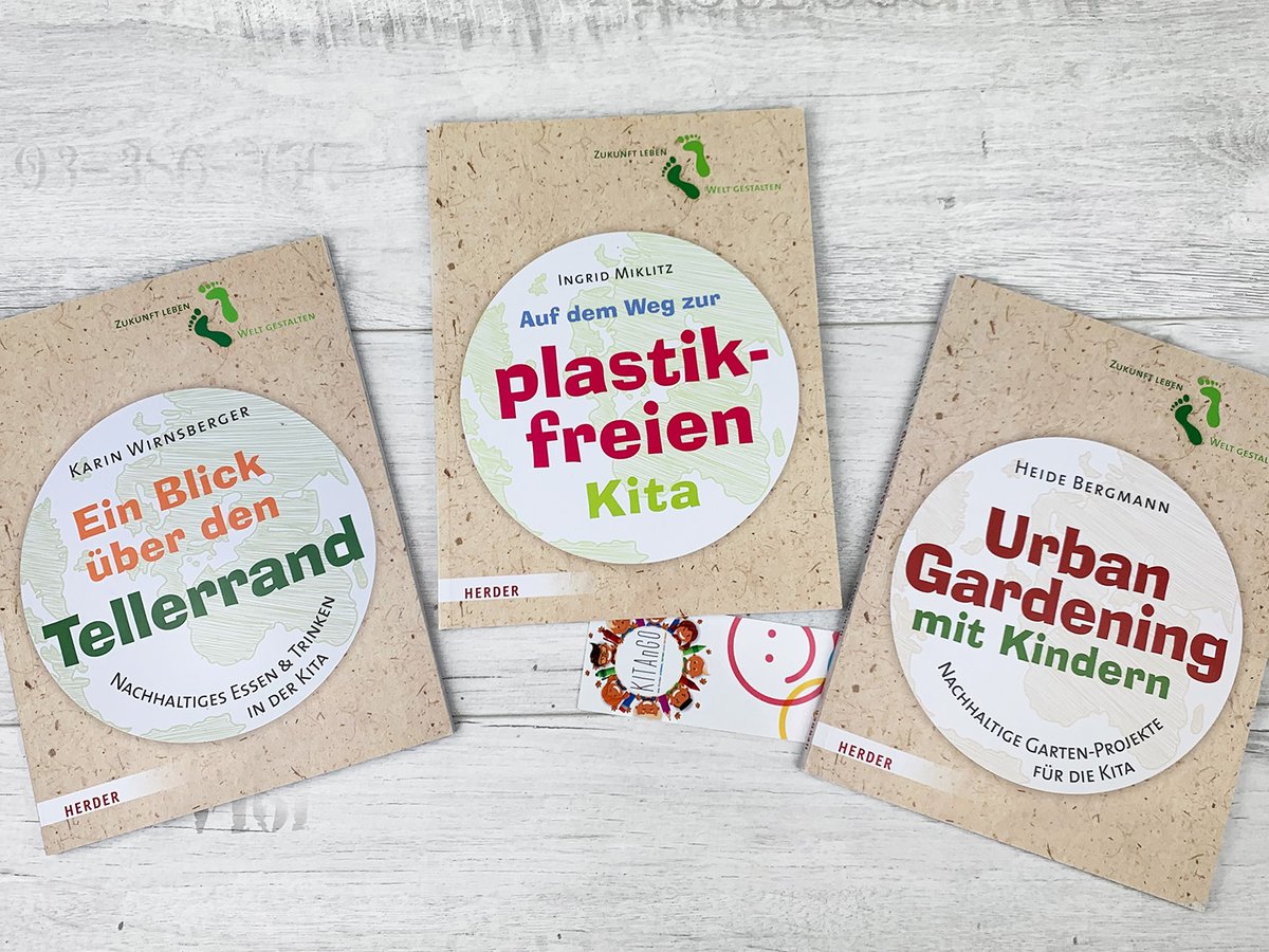 🌱♻️ Nicht nur im #Alltag der Erwachsenen spielt #Nachhaltigkeit eine große Rolle, sondern auch in der #Kita. 🌎💚

ℹ️ Die "Zukunft leben – Welt gestalten"-Reihe von <a href="/herder_verlag/">Verlag Herder</a> vermittelt Erzieher/innen die #Umsetzung im #KitaAlltag‼️

💡 Zum #Review: 
kitango.de/zukunft-leben-…
