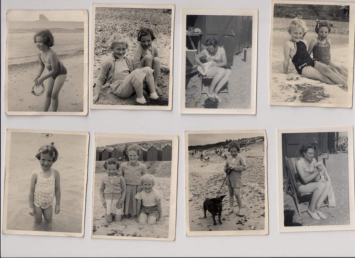 Oooh - ancient childhood holiday snaps... And Summer at Sandcastle Cottage (in Firefly Common - which looks an awful lot like the Highcliffe I knew and loved...) - is still only 99p - cheaper than Poundland 😉 ❤ Cx smarturl.it/SummeratSandca… ❤