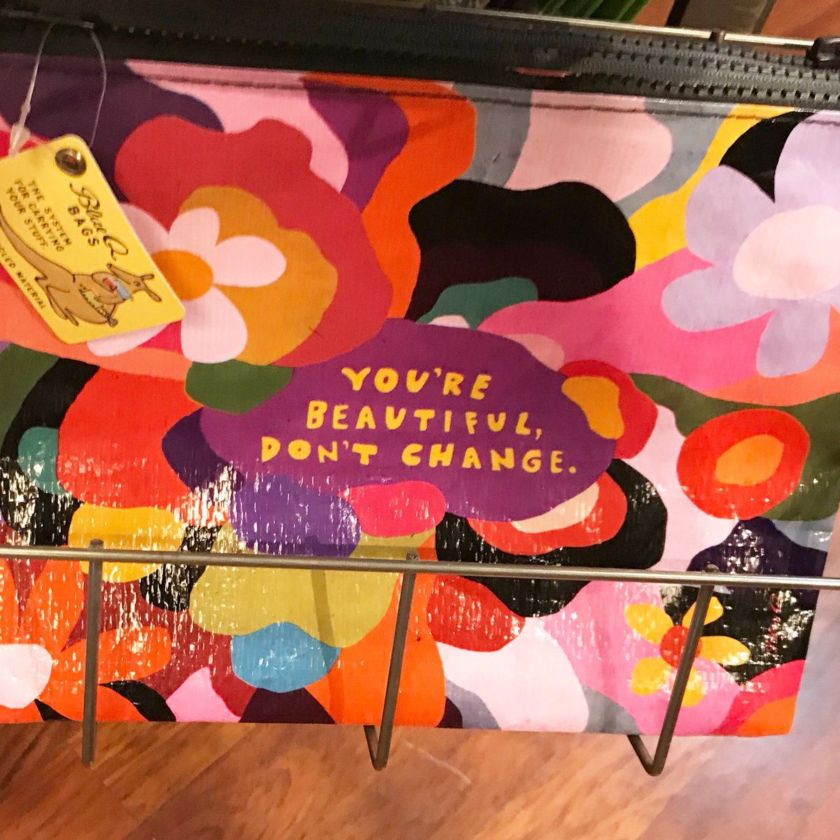 You’re beautiful don’t change!! 
❤️🧡💗💛💚💜💙🤍🤎🖤❣️

#tuesdaytruth #truebeauty #truth #beautiful #dontchange #colorful #cosmeticsbag #blueqbags #traveling #artiseverywhere #colorstreetstylist #nastersfaster #colorstreetlife #RCJH #tropicaltalker