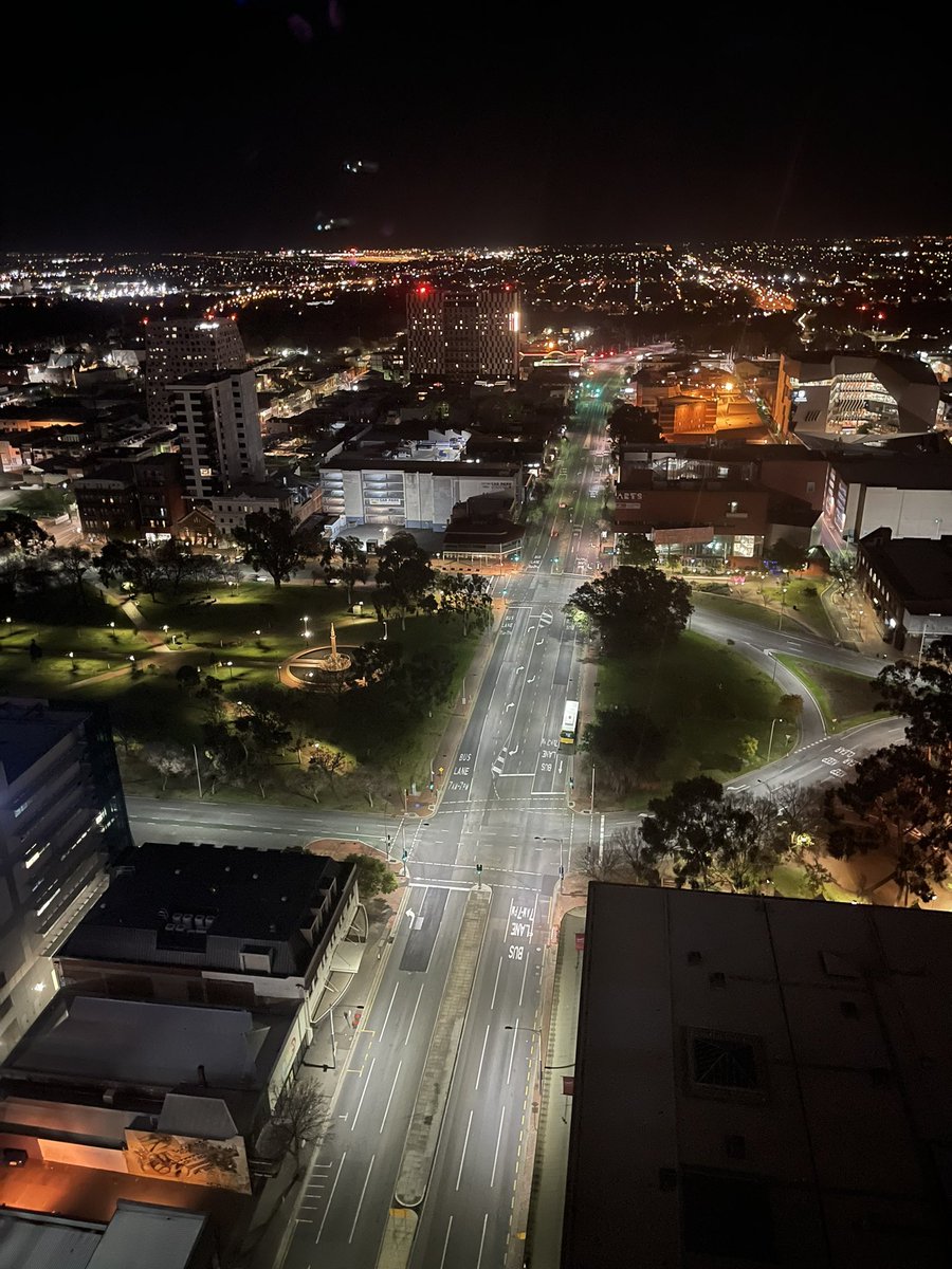 gregoryfaller's tweet photo. All lit up and nowhere to go #Adelaide https://t.co/vEG6z7ZY47