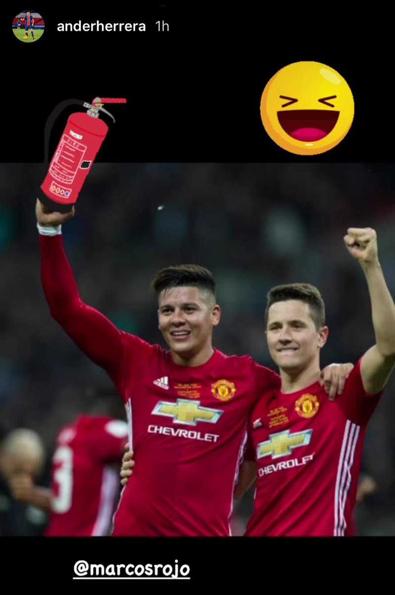 Ander Herrera paying tribute to Marcos Rojo on Instagram after a video emerged of him attempting to throw a fire extinguisher at Atlético Mineiro staff 🧯