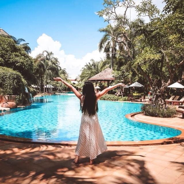 RavindraResort's tweet photo. Spoil yourself with an ideal vacation at Ravindra Beach Resort &amp; Spa.
📷
#najomtien #vacation #me #pooltime #relaxbythepool #holiday #Thailand #explorethailand #beachfront #pattaya https://t.co/NM7L4UUNJv