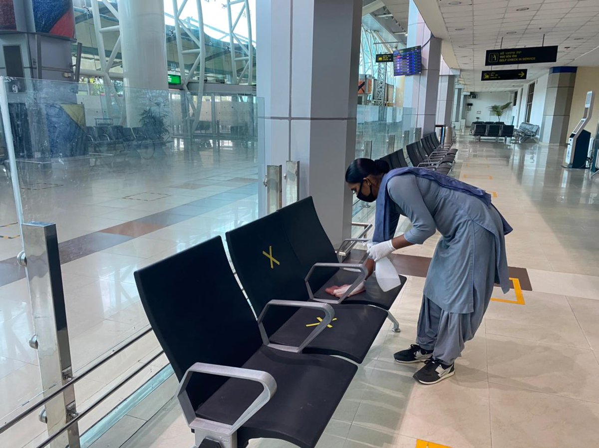 aaiasrairport's tweet photo. @SGRDJI Amritsar Airport is dedicated towards providing safe and comfortable journey for its passengers amidst COVID 19. #Sanitization #SocialDistancing #ProperMask are the weapons in this fight against CORONAVIRUS pandemic. #FlySafe #FlyHigh https://t.co/PXVtsIbobM