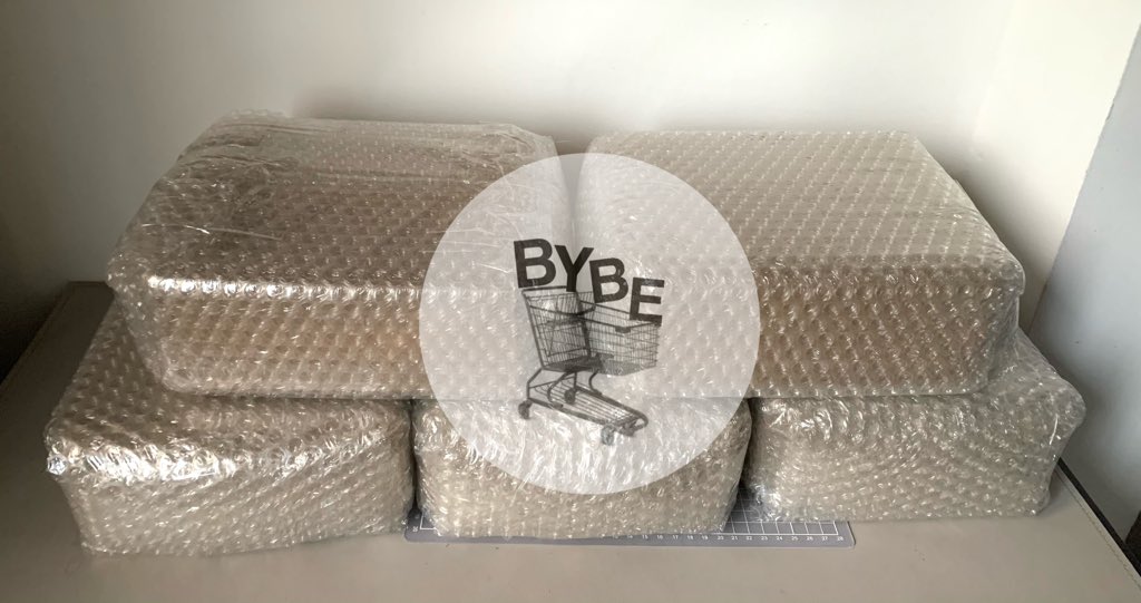 bybecart's tweet photo. #BybeUpdates

EN Border Carnival Albums (for tingi) has arrived ! I am currently sorting orders, will send a message later regarding the packaging fees. Thank you! https://t.co/RjAQcBfemV