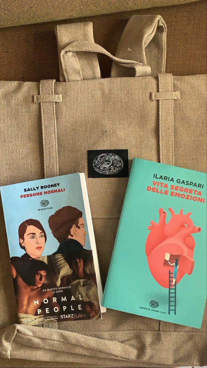 MattioVale's tweet photo. @Einaudieditore ❤️ 📚 https://t.co/k4mq09p8Jx