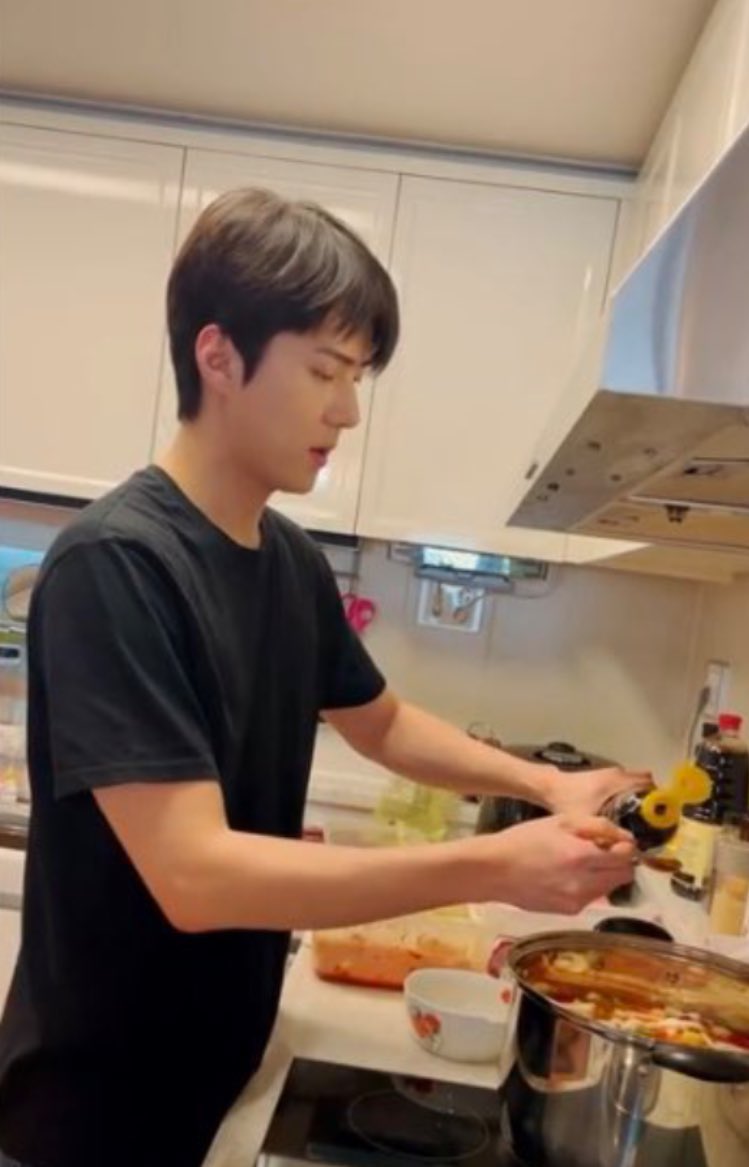 pong_SH's tweet photo. 오세훈  입도  짧으면서  손 짱큼 
ㅋㅋㅋㅋㅋㅋㅋㅋㅋㅋㅋㅋㅋ https://t.co/2Su9qQIOIa