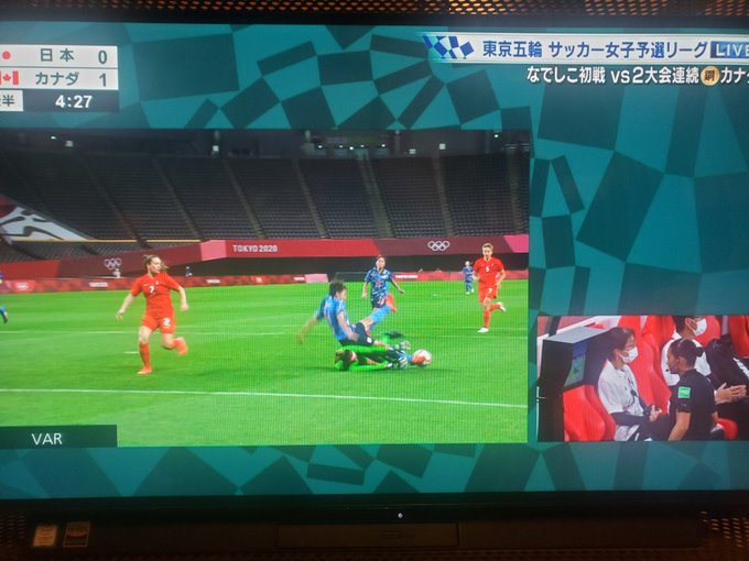 東京五輪 女子サッカー キーパーに倒されたのに田中美南にファール Varで覆りpkに Pk失敗 まとめダネ 東京五輪 女子サッカー キーパーに倒されたのに田中美南にファール Varで覆りpkに Pk失敗 まとめダネ