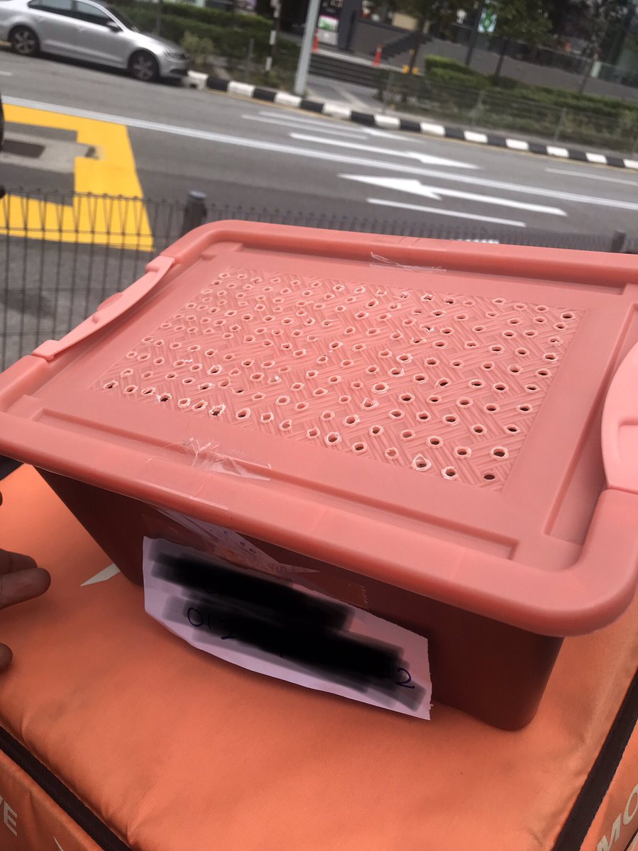 PLalamove's tweet photo. Arini antor cicak…
Cicak pun cicak ler…
#Lalamove #LalamoveMalaysia #LalamoveRider https://t.co/XQVQKdQoh8