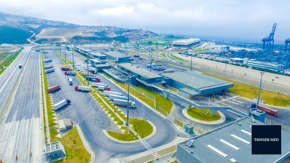 To promote Moroccan exports, #TangerMed has set up a dedicated infrastructure on 19 HA that can handle more than 2,100 trucks per day with an average processing time of 2H00. #StraitofGibraltar