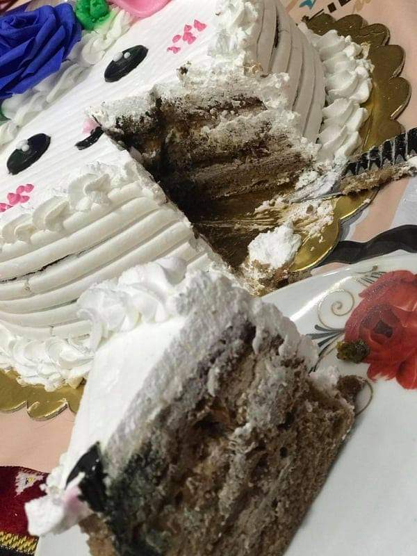 تفظلوا كيكة العيد كل عام وانتم بالف خير