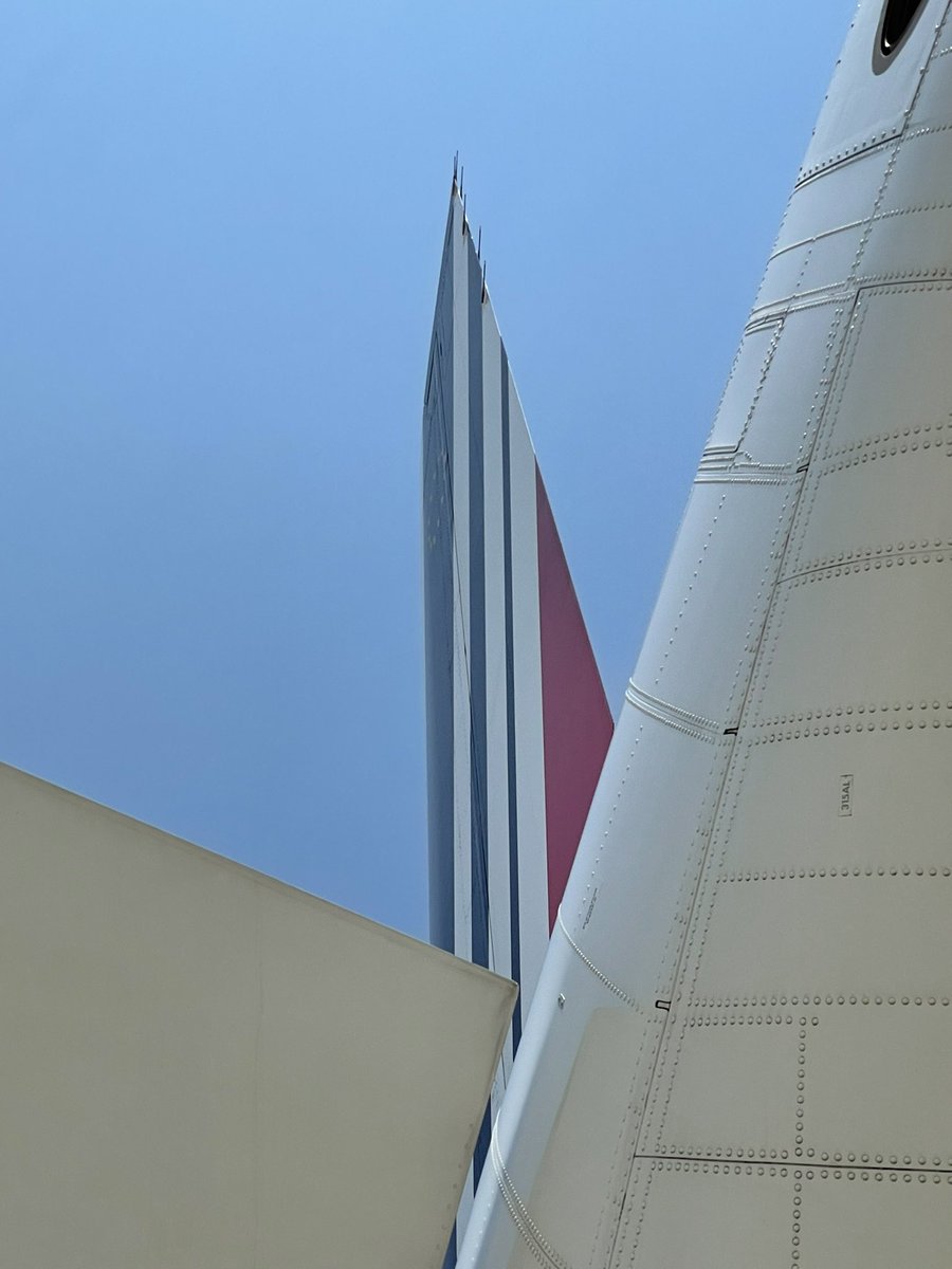 VHanrion's tweet photo. Let’s fly! #AirFrance #AF006 I❤️NY https://t.co/WYjrH6bM4A