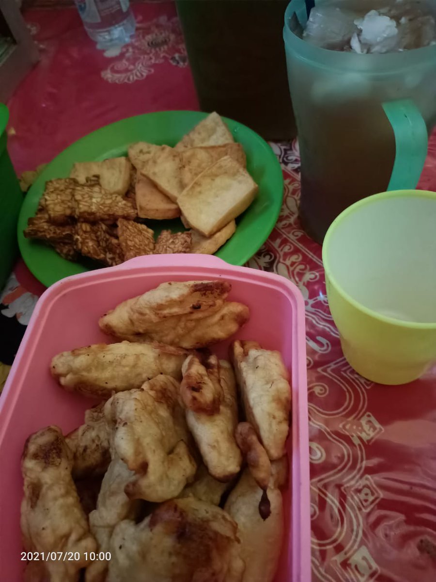 EngkelSopir's tweet photo. Sugeng dalu sederek sekalian, sehat slalu sedoyo mawon 👌✌@RMursit8 @Sofy_Beeeeee @Agus_kondolegit @akunasli_ @casandra_kirana https://t.co/JRRME9I5W7