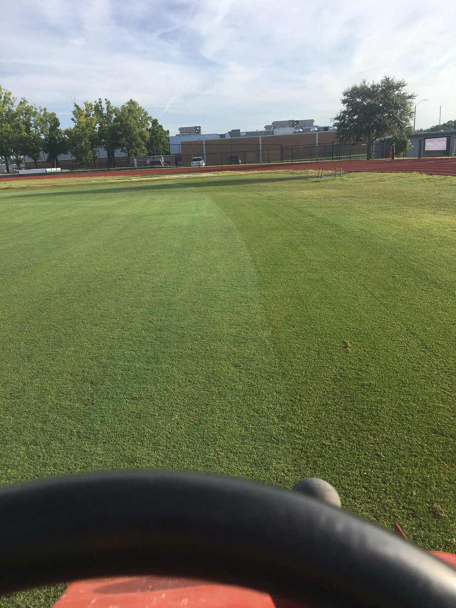 CoachMac8740's tweet photo. It’s tightening up, Jamboree Aug 20th. Should look pretty good by then.
#swordsup #op #raidersedge https://t.co/mMJpa37KcN