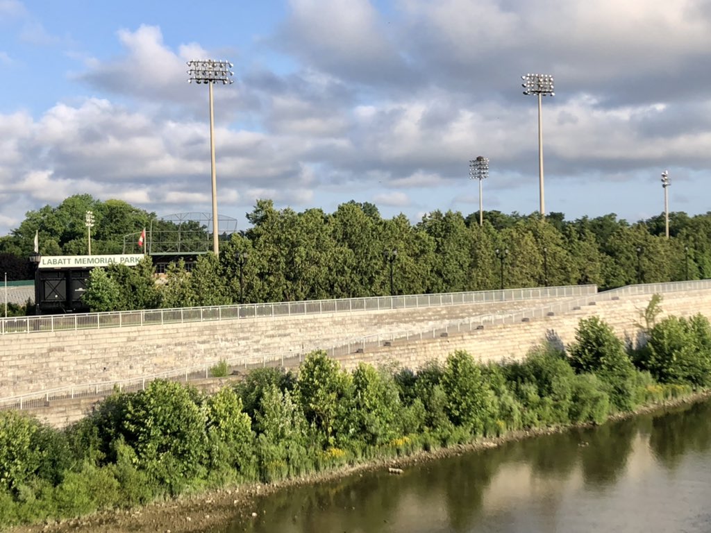 victorng_md's tweet photo. Great #run on the new #thamesriver dike to start the workday #ldnont #wellness #fitness @StephTruelove21 @CityofLdnOnt @WesternU @drjenirwin @trish_tucker2 @ShaunaMBurke @SLuckettG @kjshillington @WesternUEmerg @SchulichMedDent @westernuAlumni @SocietyCafeLdn @BBFFLdnOnt @MLPS911 https://t.co/iGGJwFY3GF
