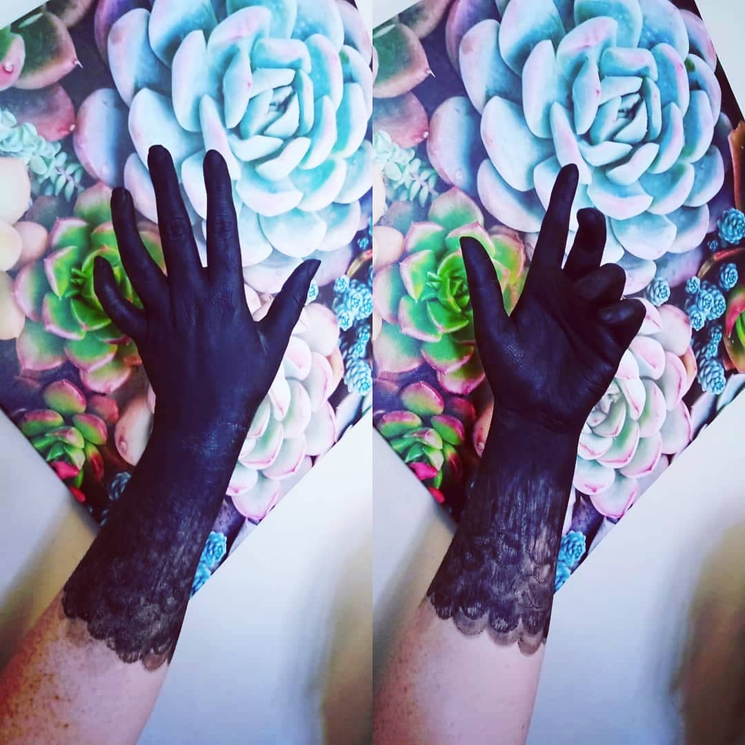 cazifex's tweet photo. 💛Body Painting Practice💛#sfx #sfxmua #sfxmakeup #makeup #makeupartistry #mua #kryolansa #kryloan #bodypainting #bodyart #art #creative #filmmakeup #filmcrew #film #photography #photographycrew #ArtistOnTwitter https://t.co/uObMpotQkQ