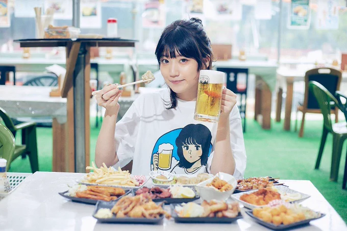 🍺おしらせ🍺
去年に引き続き酒村ゆっけ、さんのTシャツイラストを担当させていただきました!やったー!
@yukke_SAKE 

今年の夏はゆっけさんと一緒にとりあえず乾杯しましょう〜!🍺🐈💫 