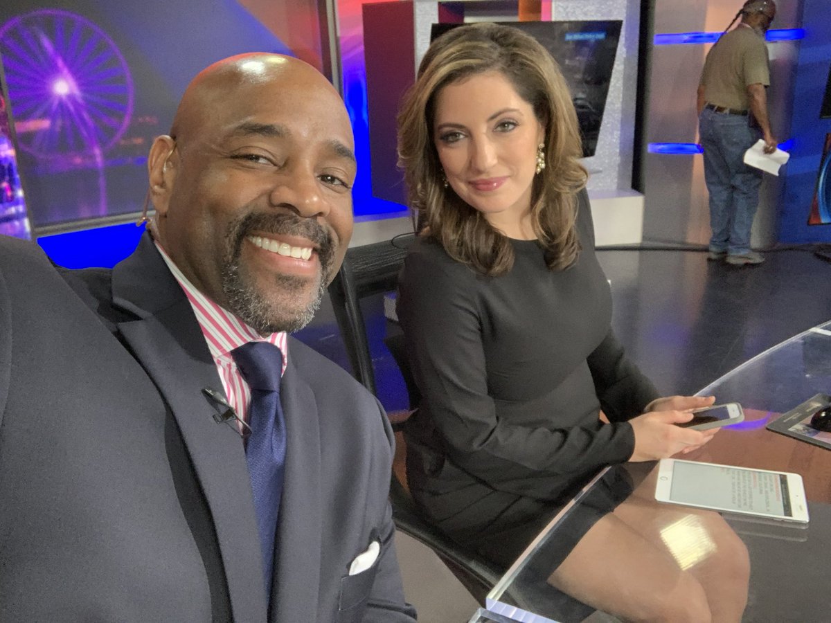 nicksmithnews's tweet photo. 🎉 @Ldemarcocomms I know I’m late to the party - sending you a well-deserved hug & congratulations🌟
You have always been a gracious and genuinely warm presence! @McCarthyMoCo & team are blessed to have you! 🤗 #WorkingMom #CommsMom #TeamDeMarco #DMV #MoCo 🇺🇸 https://t.co/nNGdG4XoLQ