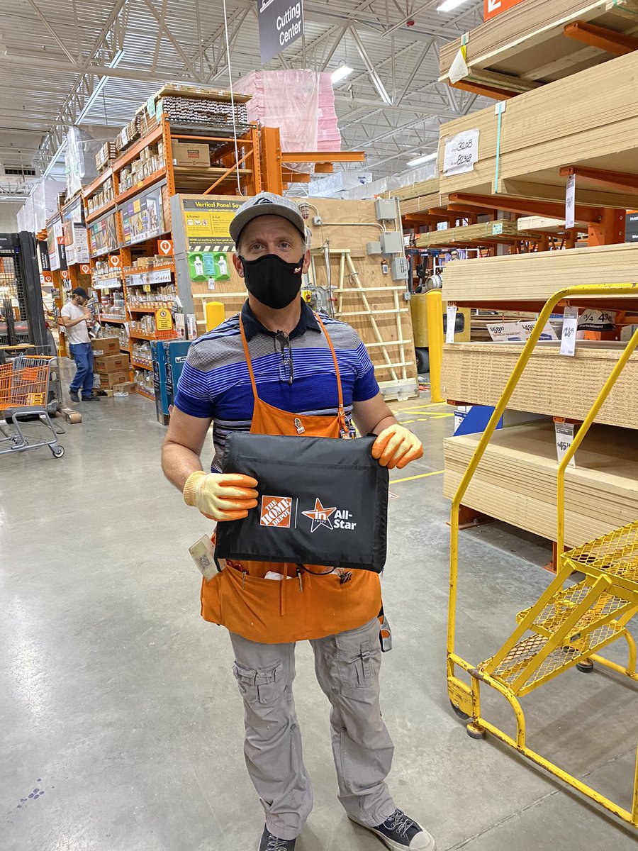 Jim Davis tweet media