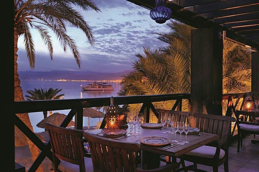 Dinner with a view in Aqaba ❤️
#aqaba #jordan #redsea #dinner #dining #soukbythesea #coasterart #hilife #restaurant #seaview #tableset #culinary #dinnetime #finedining #middleeast #cuisine #jordanrestaurants #dineout #romanticdinner #candleitdinner  #explore #ambiance #romantic
