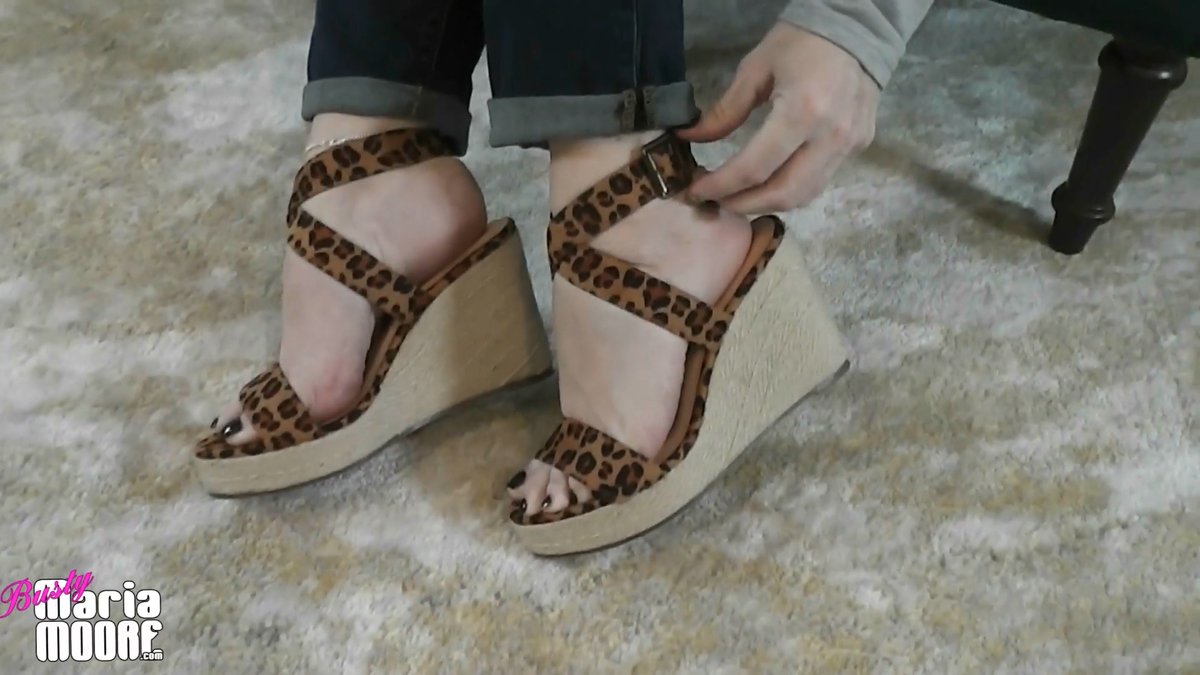 fetishontheweb on Twitter: "She love wearing shorts, sundresses, most of all.. sexy strappy