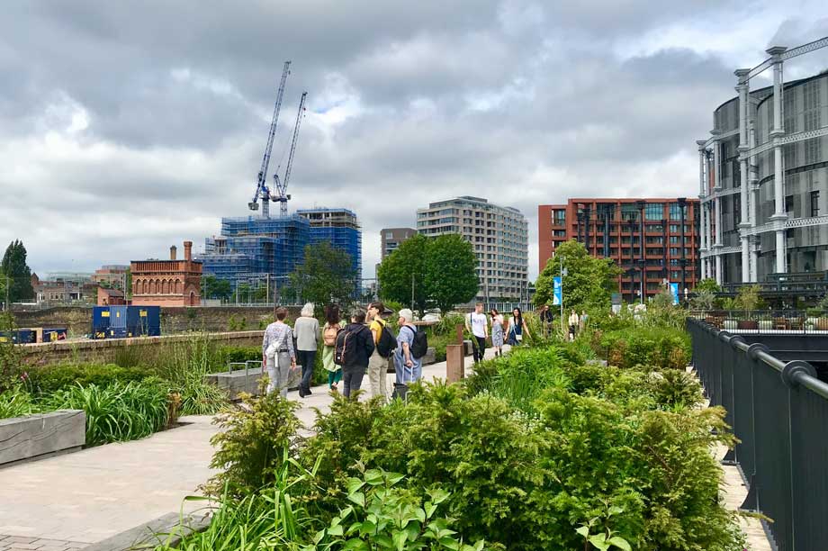 PlanningMag's tweet image. New national #design code stresses scope for flexibility in local codes &apos;to allow for innovation&apos;: planningresource.co.uk/article/172277… #nationalmodeldesigncode